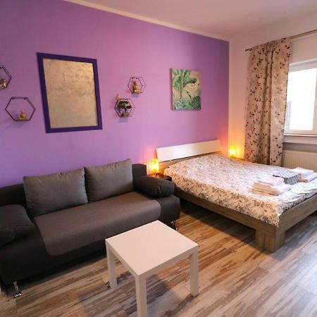 Charming Cozy Studio - Old Town - Free Minibar Leilighet Bucureşti Eksteriør bilde