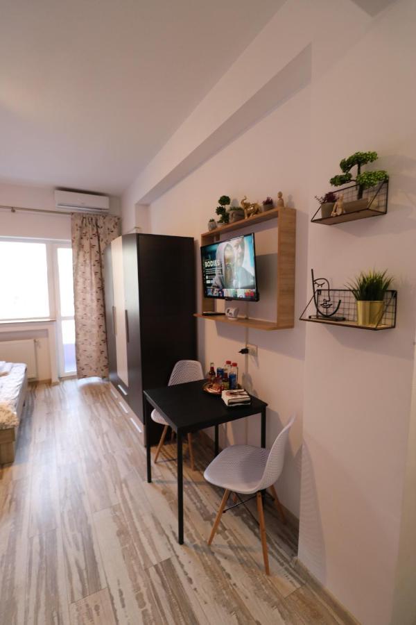 Charming Cozy Studio - Old Town - Free Minibar Leilighet Bucureşti Eksteriør bilde